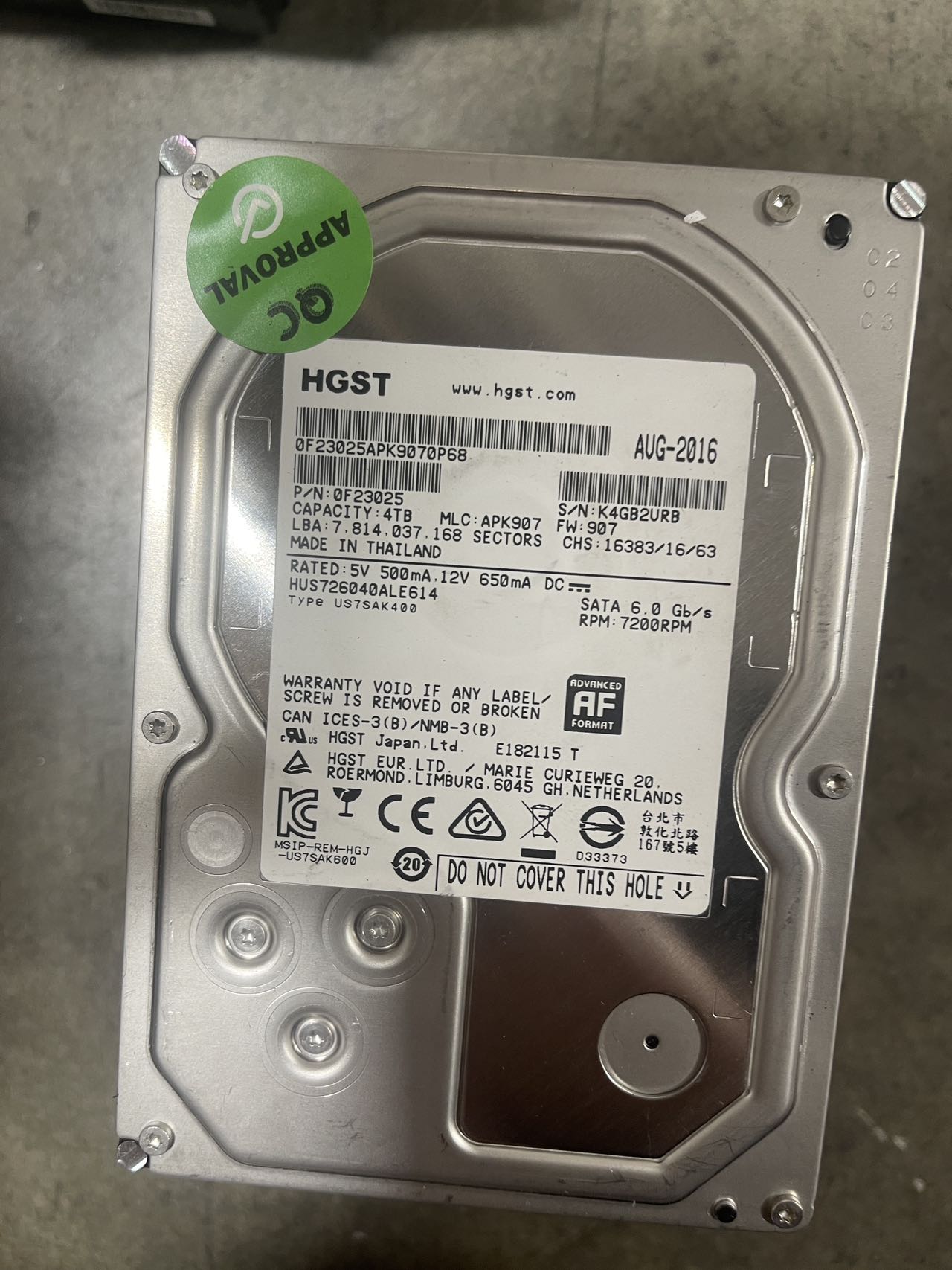 HGST 4TB HARDDRIVE