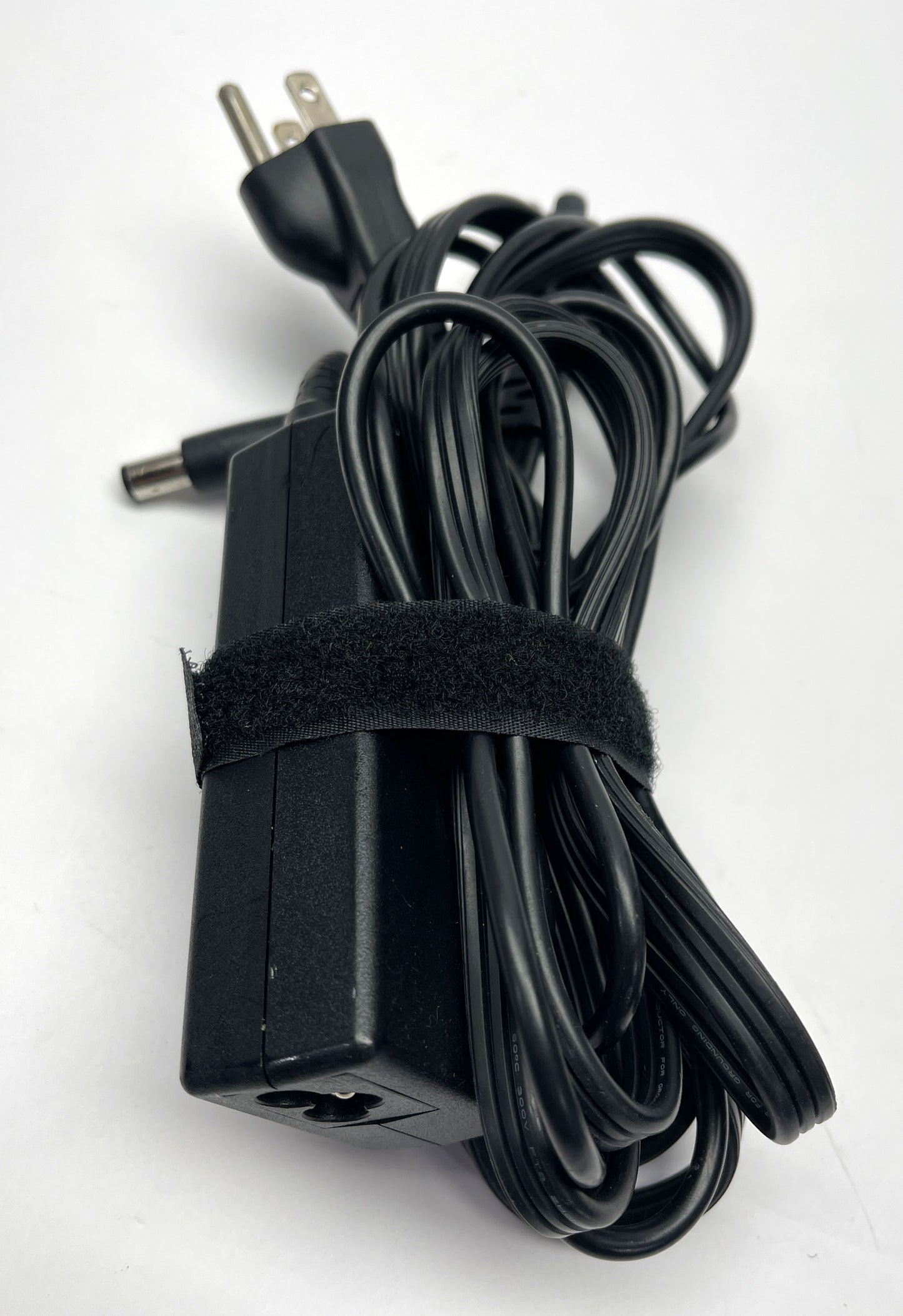 DELL 65W 19.5V, 3.34A Charger LA65NS2-01 AC power Adapter Charger DP/N 6TM1C For Dell Laptop