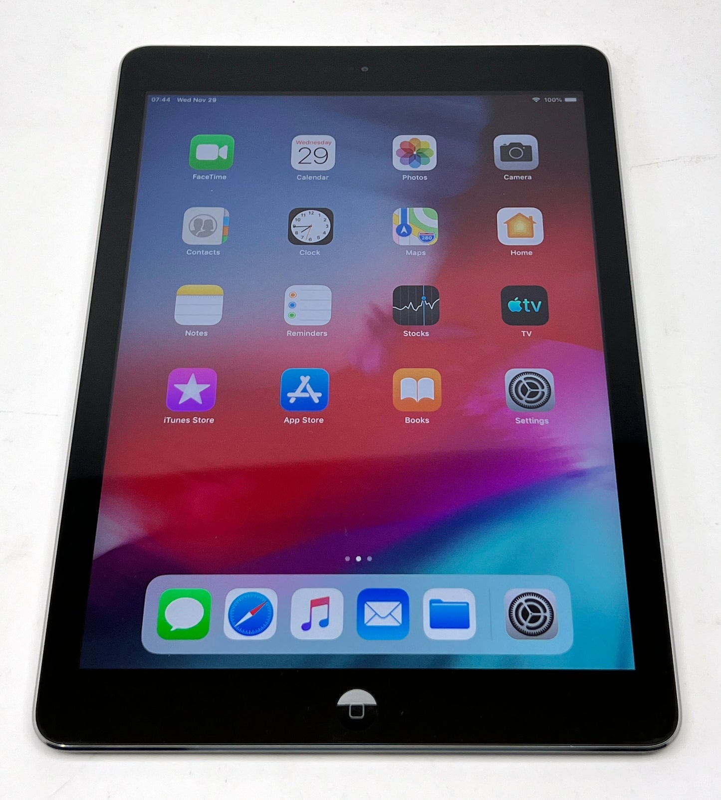 Apple iPad Air (A1475)- ME991LL/B- 64 GB WiFi +Cellullar 9.7" Space Gray UNLOCK