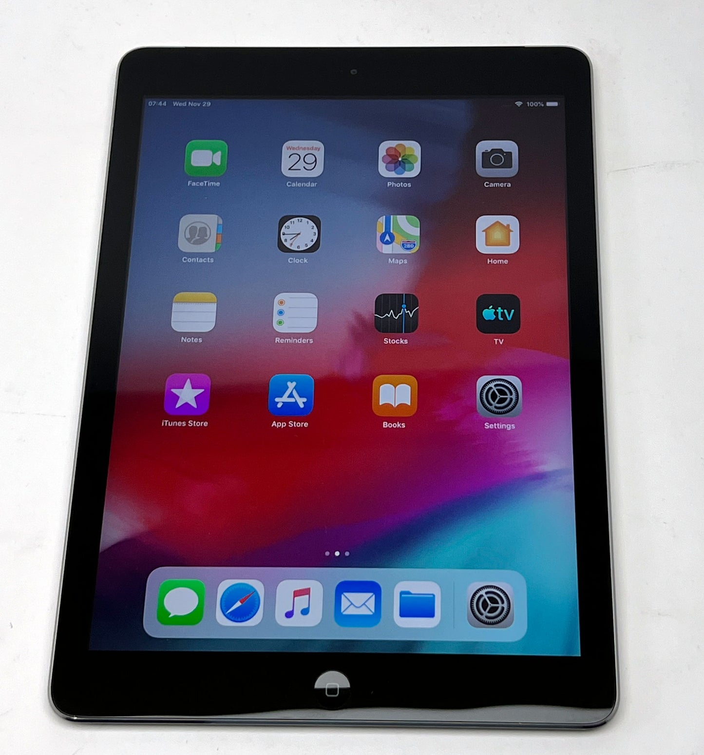 Apple iPad Air (A1475)- ME991LL/B- 64 GB WiFi +Cellullar 9.7" Space Gray UNLOCK