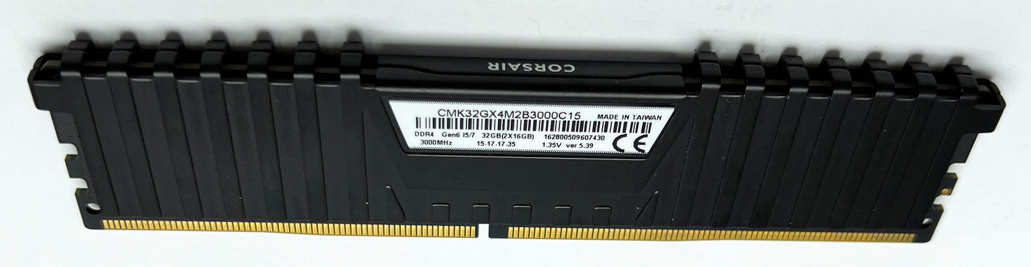 16GB DDR4 Corsair Vengeance LPX 3000 Mhz 1.35V Desktop Computer PC Memory RAM