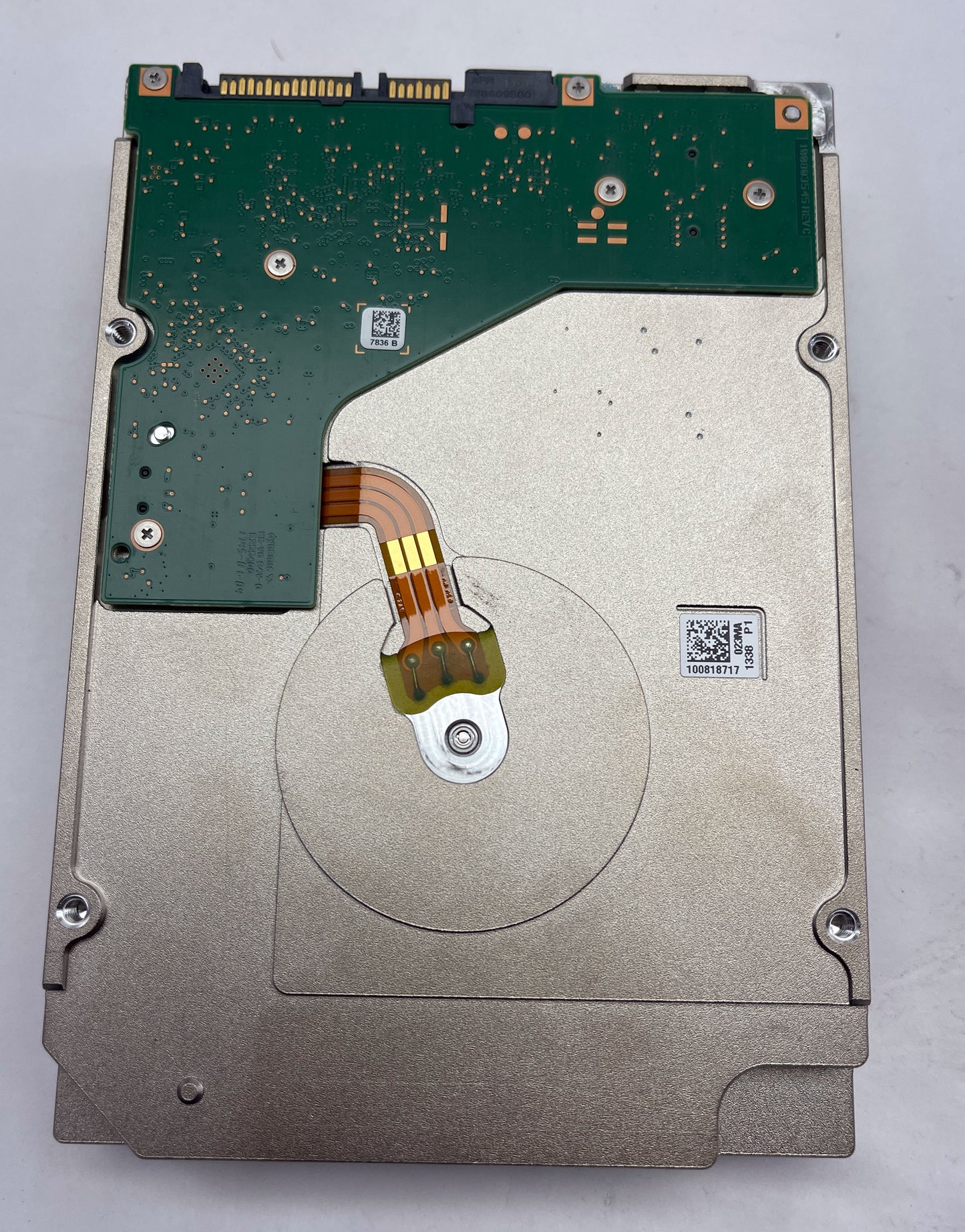 SEAGATE EXOS ST12000NM0027 12TB 7200 RPM 256MB 12.0Gb/s SAS 3.5" Internal HDD-Used